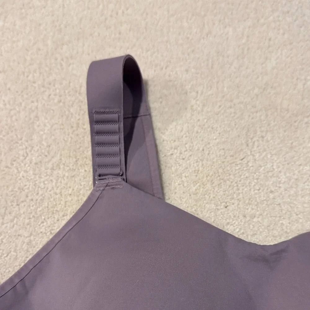 Lululemon Sport bra-Swift Speed Bra-High Support. Size 40C. Plum. - Picture 2 of 13